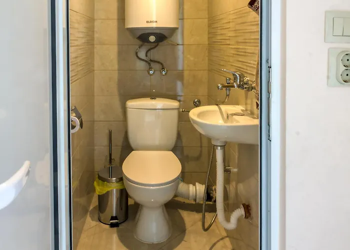 Апартамент Train Station Flat With Port View Варна