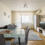 Train Station Flat With Port View Lejlighed Varna